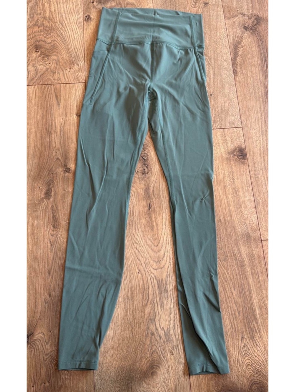 Green leggings